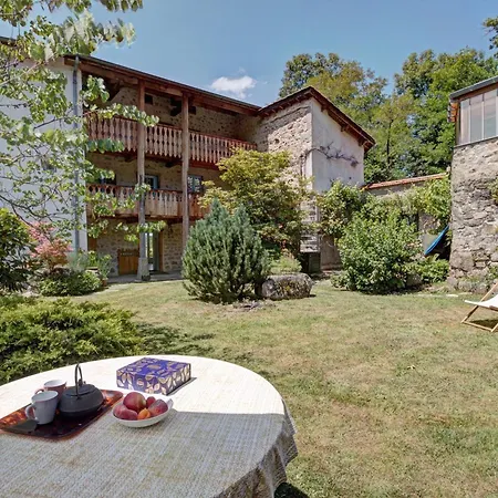 Familial 14 Pers. En Vallee De La Vetre, Charme Ancien Et Confort Moderne - Fr-1-496-349 Saint-Jean-la-Vetre